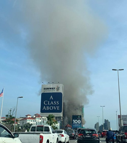 If You Saw Lots Of Smoke On Your Morning Drive Around Sunway &Amp; Subang, This Is What Happened - World Of Buzz 2
