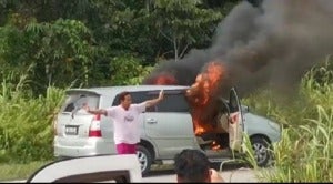Man Gets Fired By Sibu Boss, Gets So Angry That He Sets Car Ablaze - WORLD OF BUZZ 1