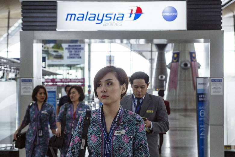 M'sian Air Stewardess Was "Inhumanely" Sacked For Being 0.7kg Over Airline's Weight Standard - WORLD OF BUZZ 1