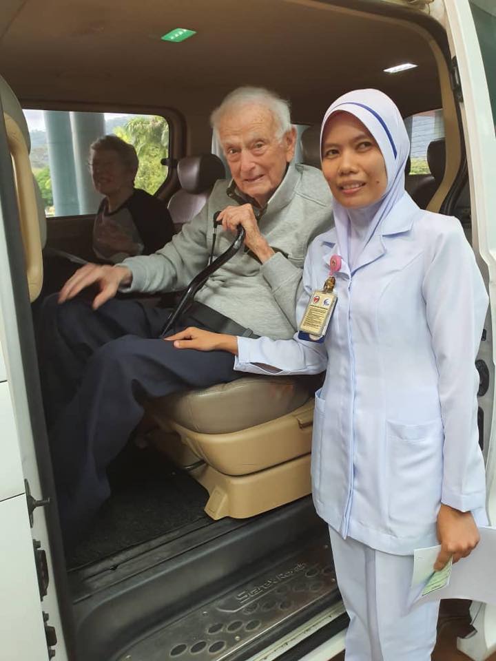 M'sian Medical Team Receives High Praise From US Daughter Of Recovered Coronavirus Patient - WORLD OF BUZZ 2