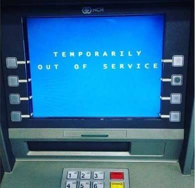 M'sian Shares How She Almost Lost Rm1,500 After Withdrawing Cash From 'Out Of Service' Atm - World Of Buzz