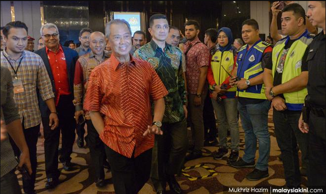 "Pakatan Harapan Is Over"; New Govt Said To Consist PAS, UMNO, Bersatu, Amanah & PKR Members - WORLD OF BUZZ