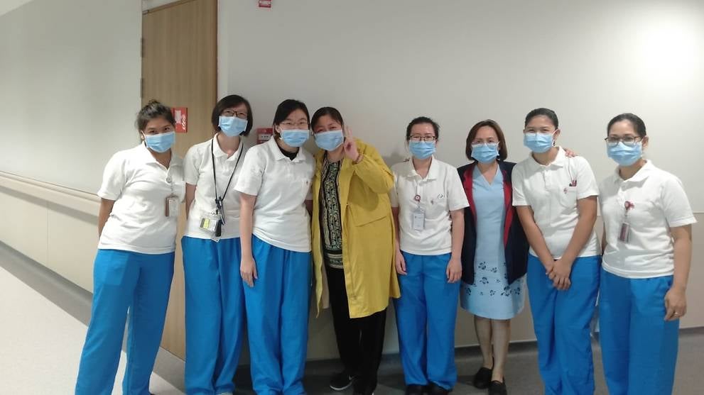 S’pore Nurses Shunned For “Spreading Virus” After Taking The MRT Wearing Their Uniform - WORLD OF BUZZ 3