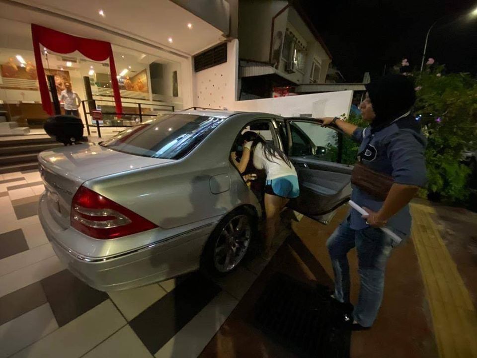 Think They're Poor? Penang Prostitute Who Got Arrested Actually Owns A Mercedes - WORLD OF BUZZ 2
