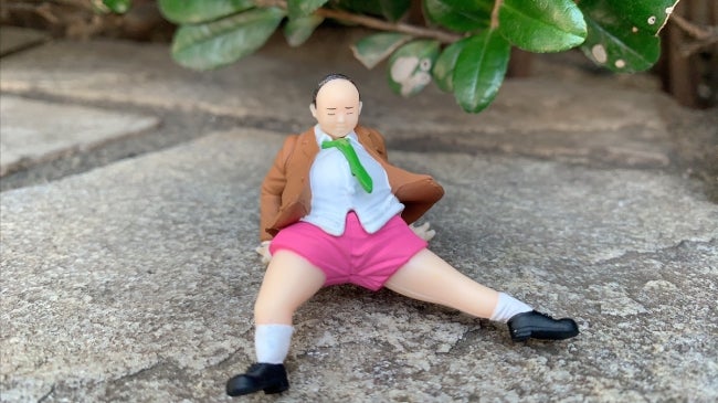 This New Line of Capsule Toys Showing Drunk People in Relatable Situations Are Hilariously Cute - WORLD OF BUZZ 3