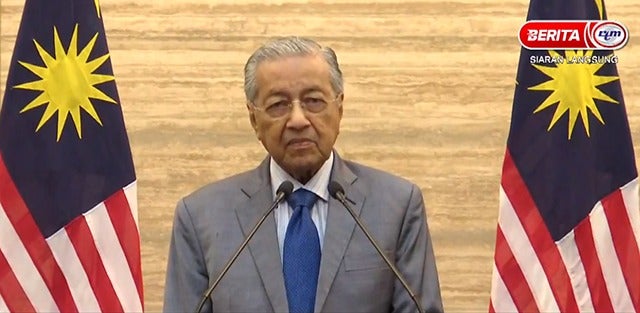 Tun M: "I Cannot Accept Umno Members in Unity Govt, That's Why I Resigned" - WORLD OF BUZZ