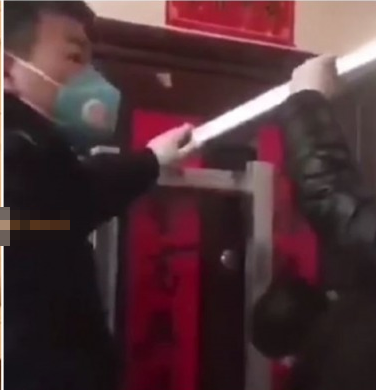Watch: Wuhan Patients Barricaded In Their Homes, Authorities Leave Them To "Starve And Die" - WORLD OF BUZZ