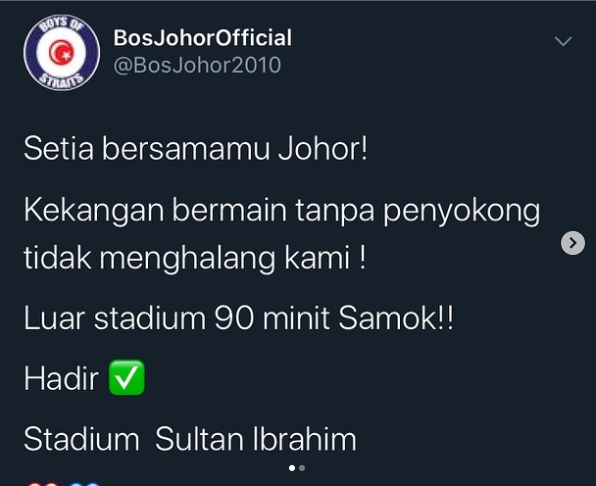 M'sian Football Fan Club Disobeys Mass Gathering Advice, Cheers Outside Stadium For 90 Minutes - WORLD OF BUZZ