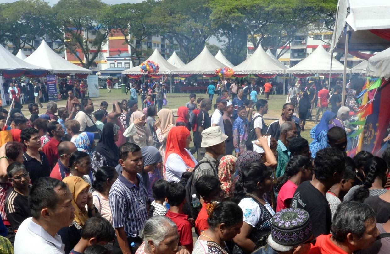 M'sians Beware: You Could Go To Jail For Gathering During Funerals Or Weddings - WORLD OF BUZZ