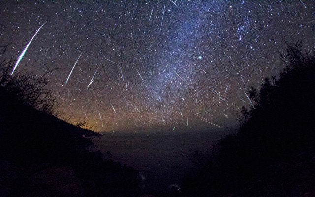 M'sians Will Be Able To See 9 Meteor Showers in 2020! Here Are The Dates To Look Out For - WORLD OF BUZZ 4