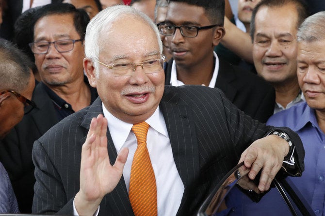 Najib's 2016 SRC Corruption Trial Will Be Dropped, As He Had 'No Knowledge of Wrongdoing' - WORLD OF BUZZ 1
