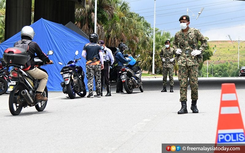 Putrajaya Officially Places 14-Day Lockdown In Two Areas In Kluang Effective Today (27Th March) - World Of Buzz 1