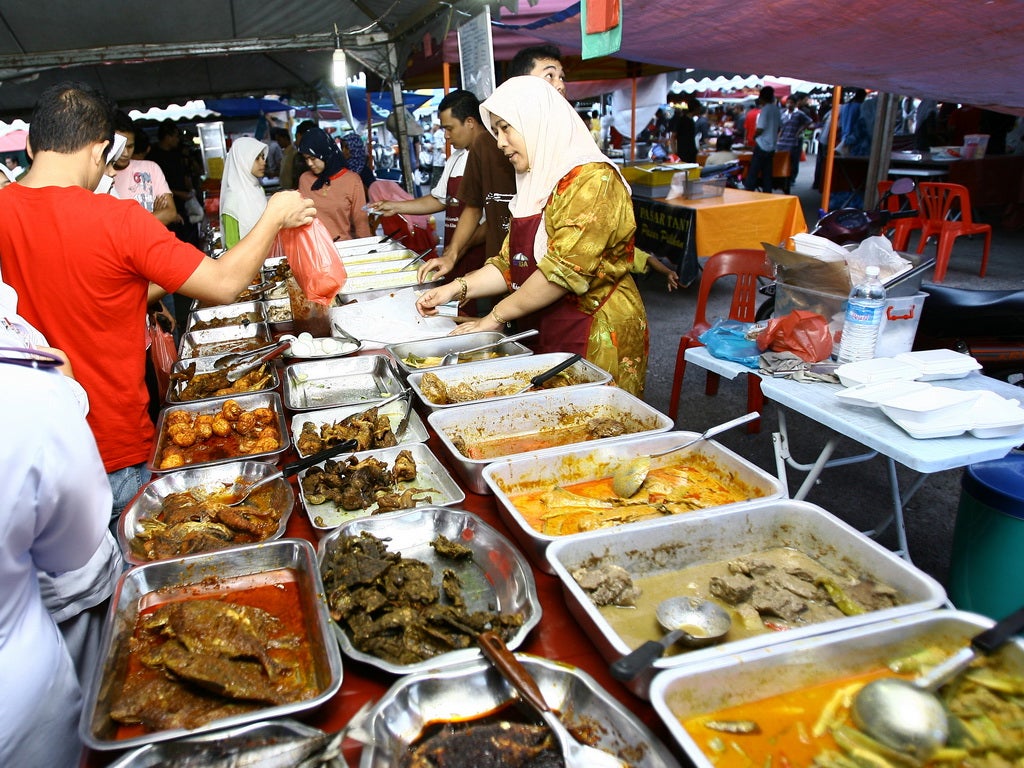 Ramadan Bazaar Organisers Urged To Cancel All Activities To Avoid Spread Of Covid-19 - World Of Buzz 1