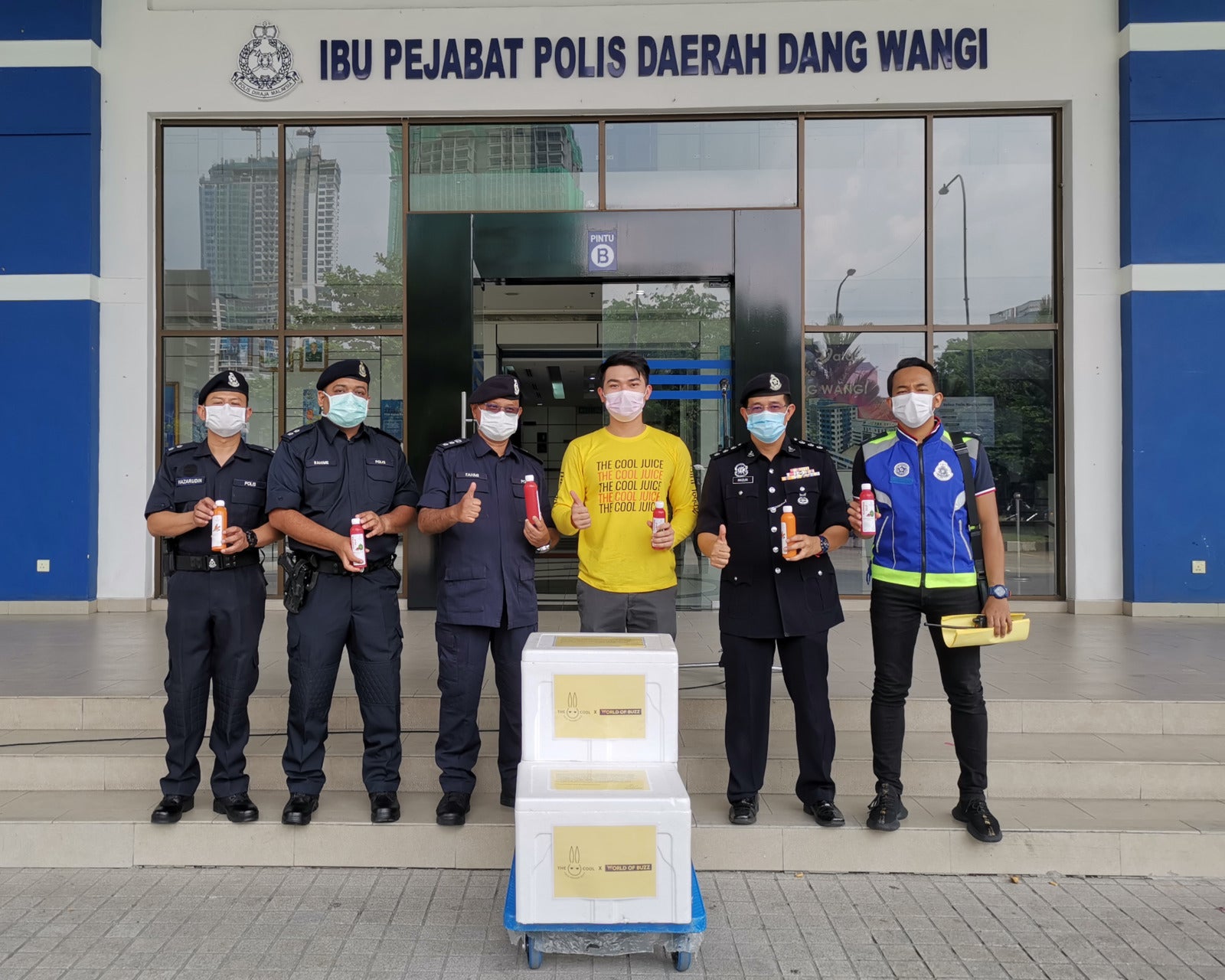 [Test] Unsung Heroes: Pdrm Officers Reveal Their Biggest Struggle During This Rmo - World Of Buzz