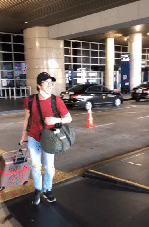 Video: M'sian Mum Welcomes Her Son Home At Airport By Hilariously Spraying Him With Antiseptic - World Of Buzz