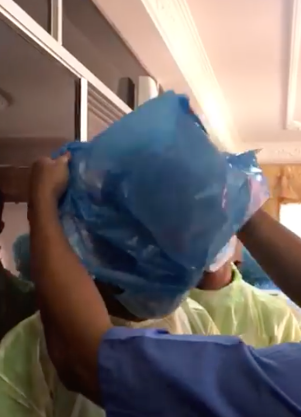 Viral Video Shows Heroic Front-liners Using Normal Plastic Bags On Their Head For Protection - WORLD OF BUZZ 2