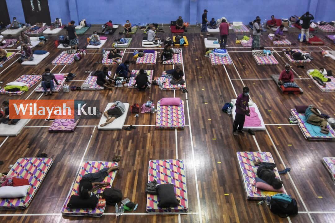 Minister Sets Up Cubicles On Top Of Previously Single Mattresses For ...