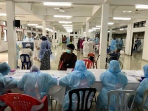 Mass screening at Masjid Jamek Sri Petaling