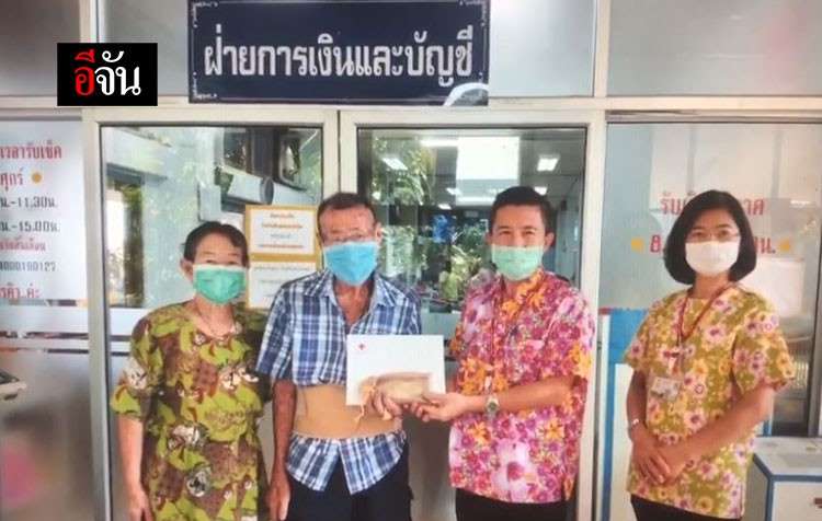 Elderly Hawker Uncle & Aunty Donates RM152,000 of Their Savings To Thai Hospitals - WORLD OF BUZZ