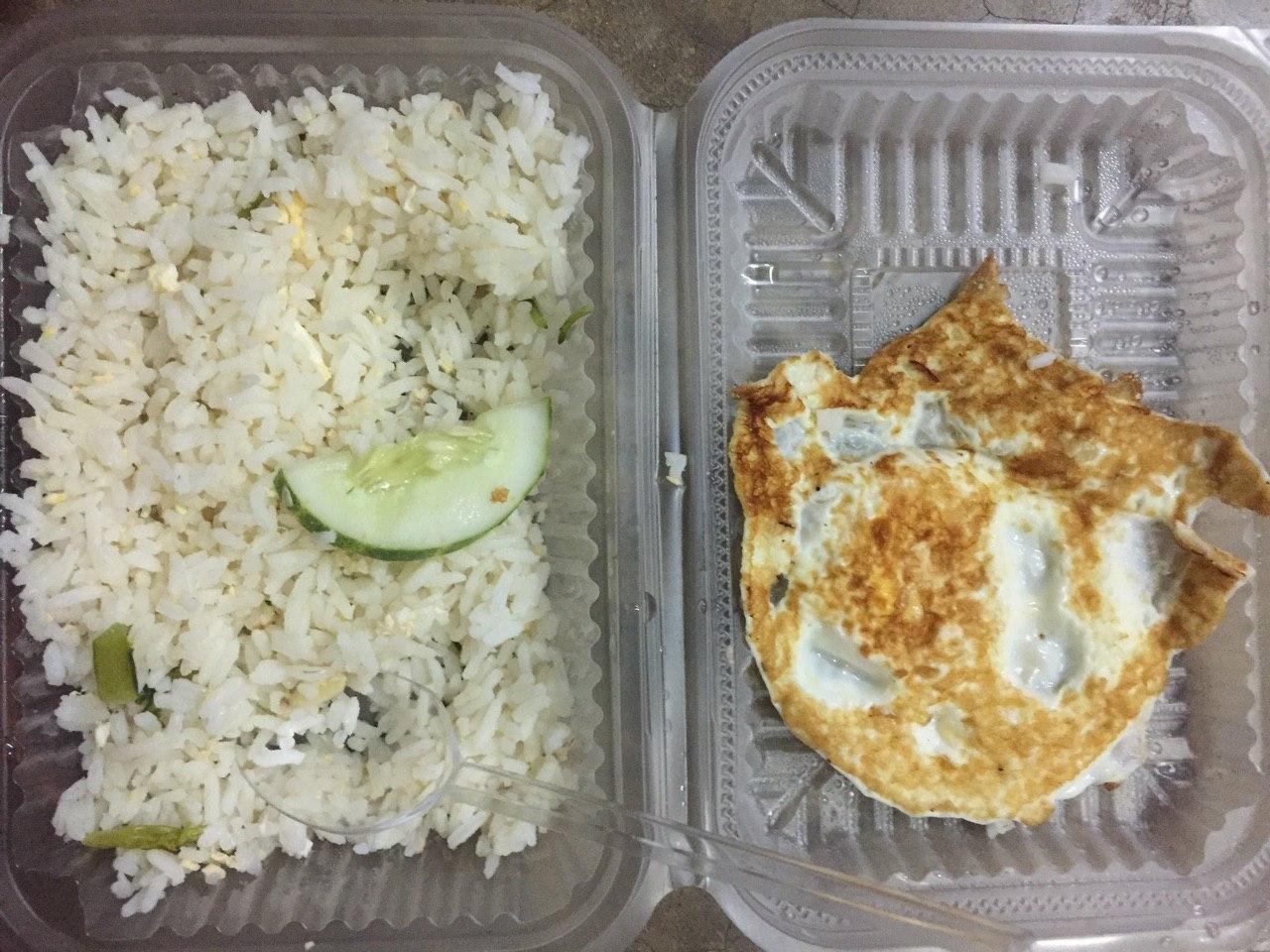 Malaysian University Student Complains About Quality of Free Food Given, Netizens Outraged - WORLD OF BUZZ 10
