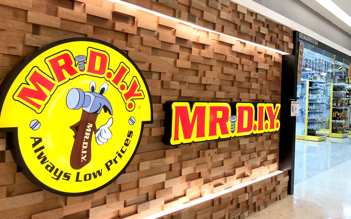 Netizens Are Pleading The Government To Reopen MR.DIY - WORLD OF BUZZ