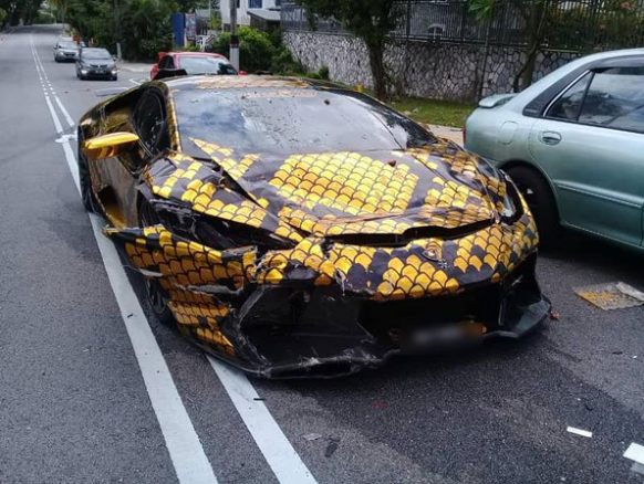 Single Mum Who Ran Home-Cooked Meal Delivery Business Gets Car Wrecked By Lambo Driver - WORLD OF BUZZ
