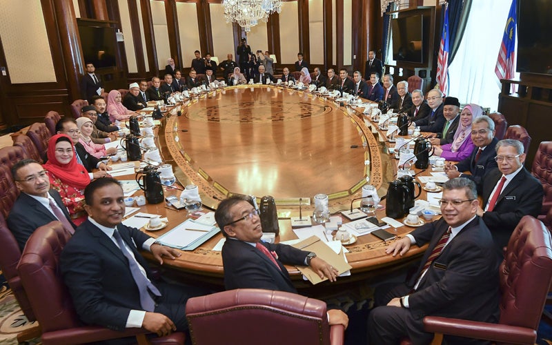 muhyiddin yassin new cabinet meeting bernama 110320 1