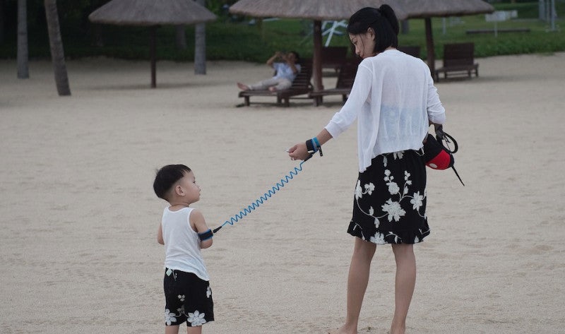 china mom leash gettyimages 614258166
