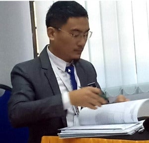 2021 04 08 19 17 09 An administrative executive sits for SPM Chinese paper 21 years later MySinche