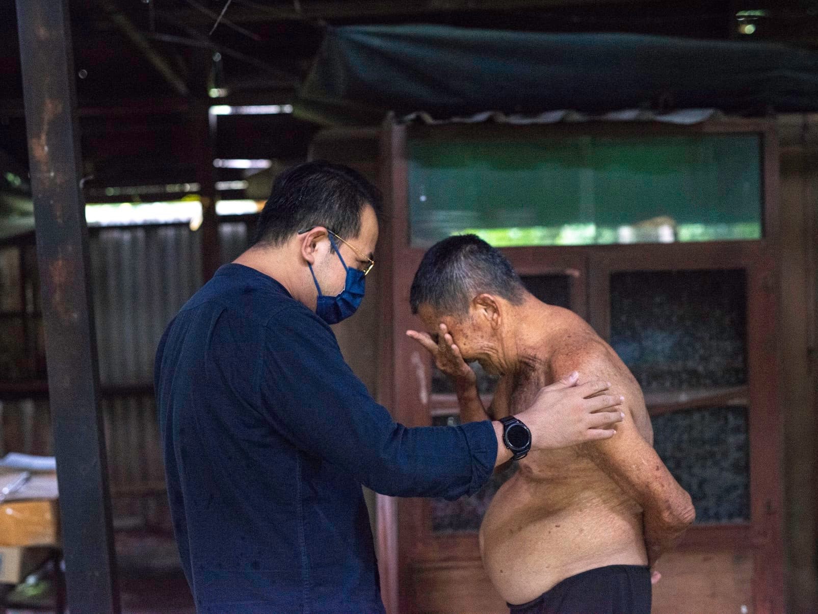 Elderly, Disabled Uncle Living in Rotting House Receives A New Home ...