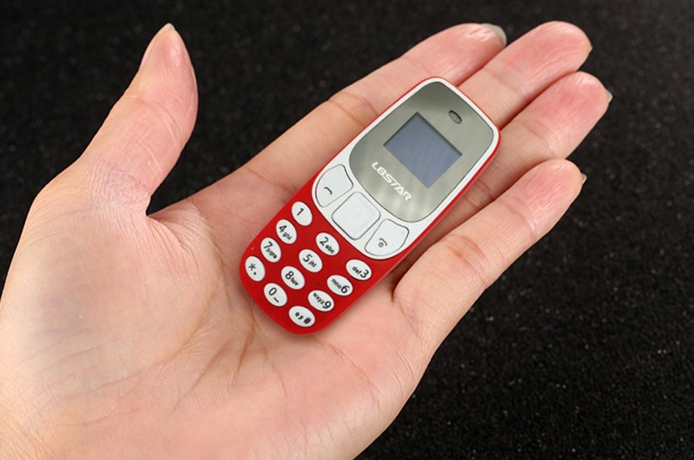 L8STAR BM10 Mini Mobile Phone in Hand