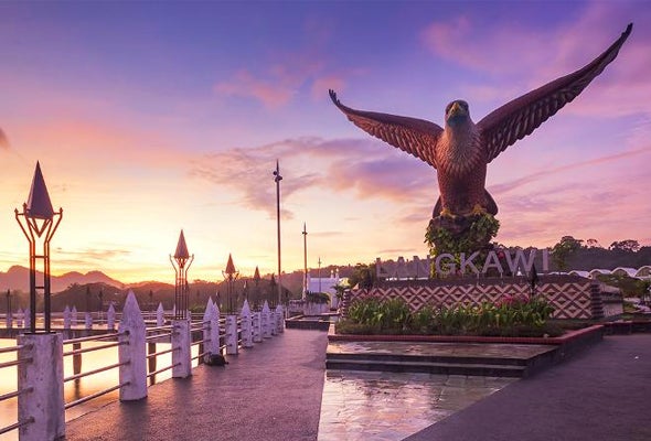 Langkawi Sunset eagle statue