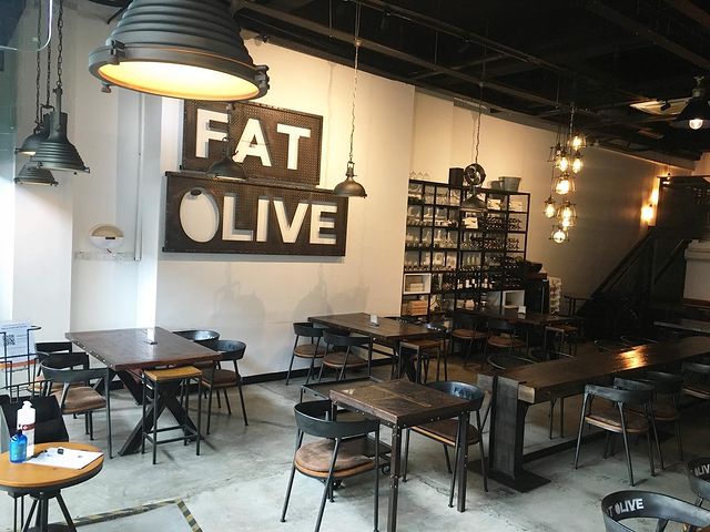 Edelweiss Fat Olive interior