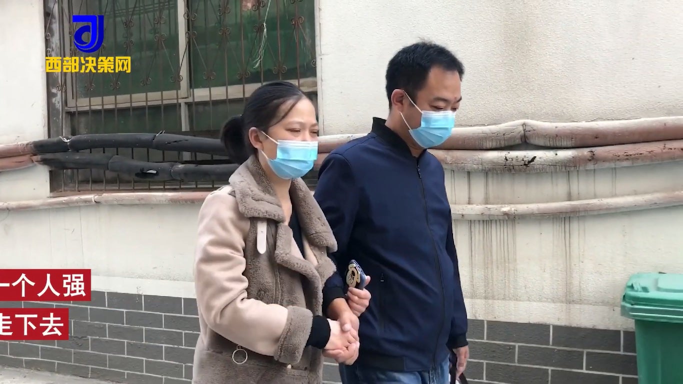 Man In China Reinstates Marriage With Sickly Wife 3