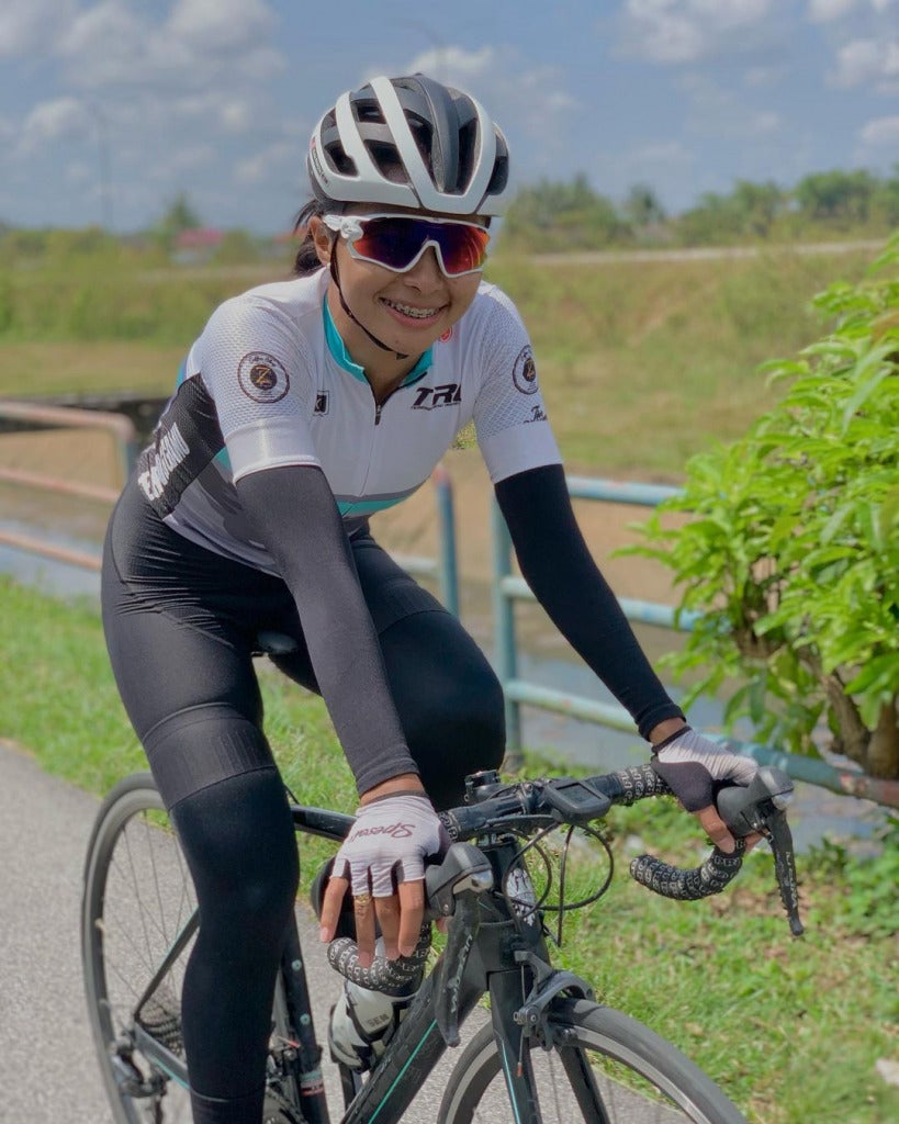 21yo Terengganu Cyclist Becomes The 1st Southeast Asian Woman To Join ...