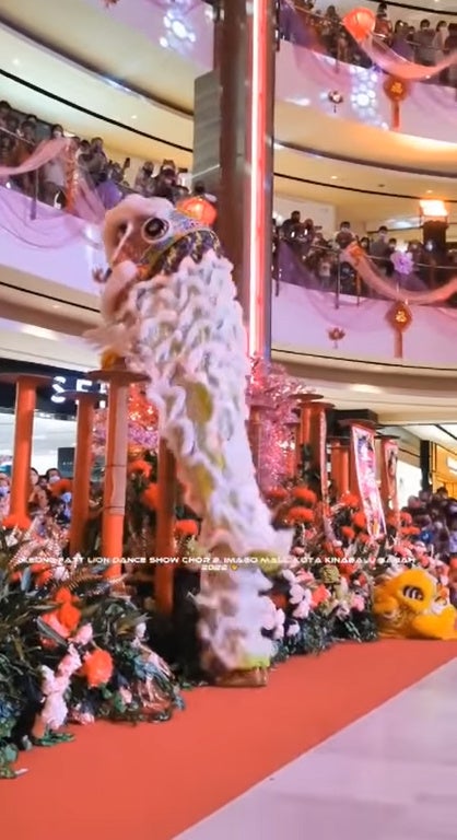 Lion Dance Fall In Kk 3