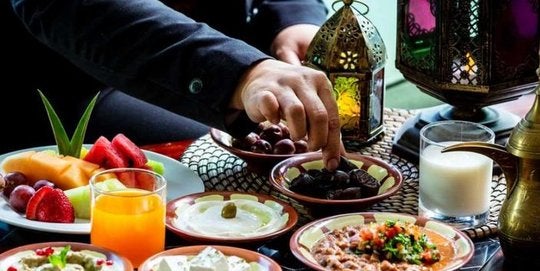 8 makanan sahur yang bisa bantu kamu tetap bertenaga saat puasa ramadan