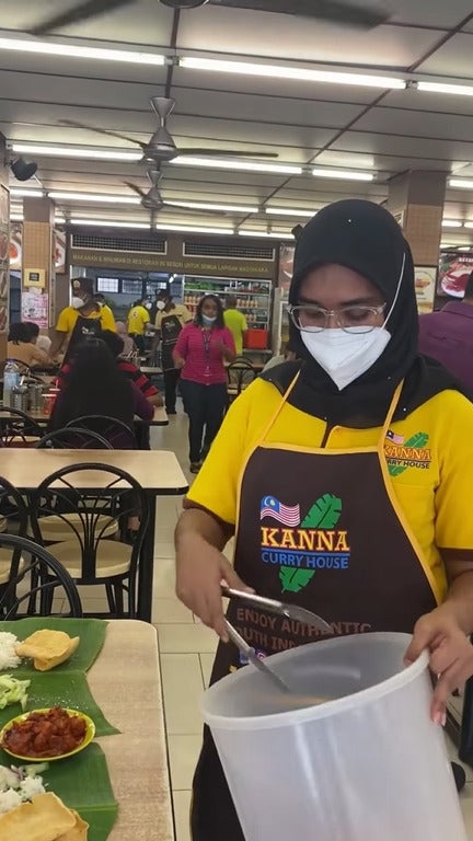 kanna curry house waitress