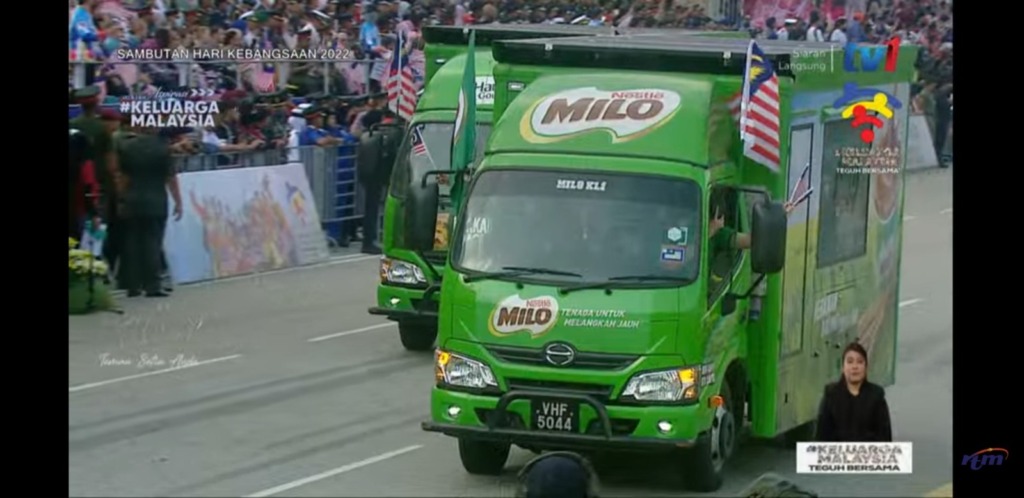 Milo Trucks & Muscular Abang Bomba Steals The Show At Merdeka Parade ...