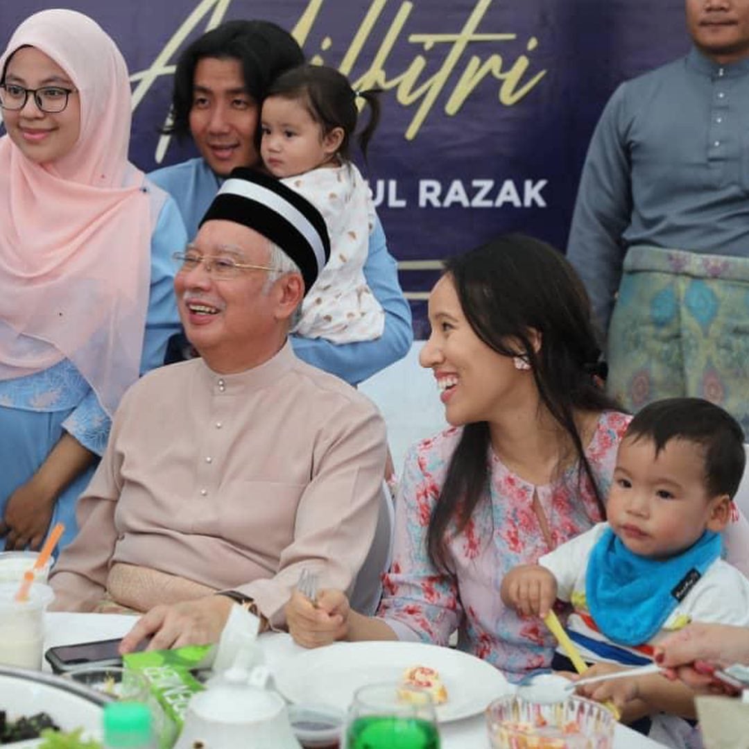 Najib And Daughter 3