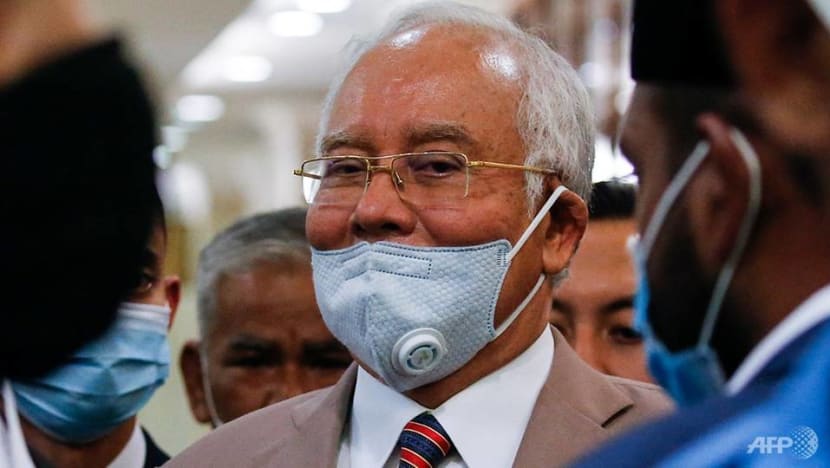 Najib Razak Wearing A Face Mask 0
