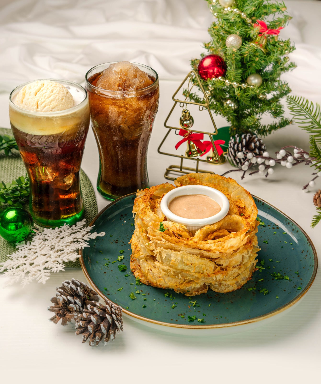 6 Onion Loaf with Cola Dip Coca Cola Float Frosted Coca Cola