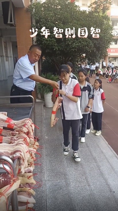 students given pork 3