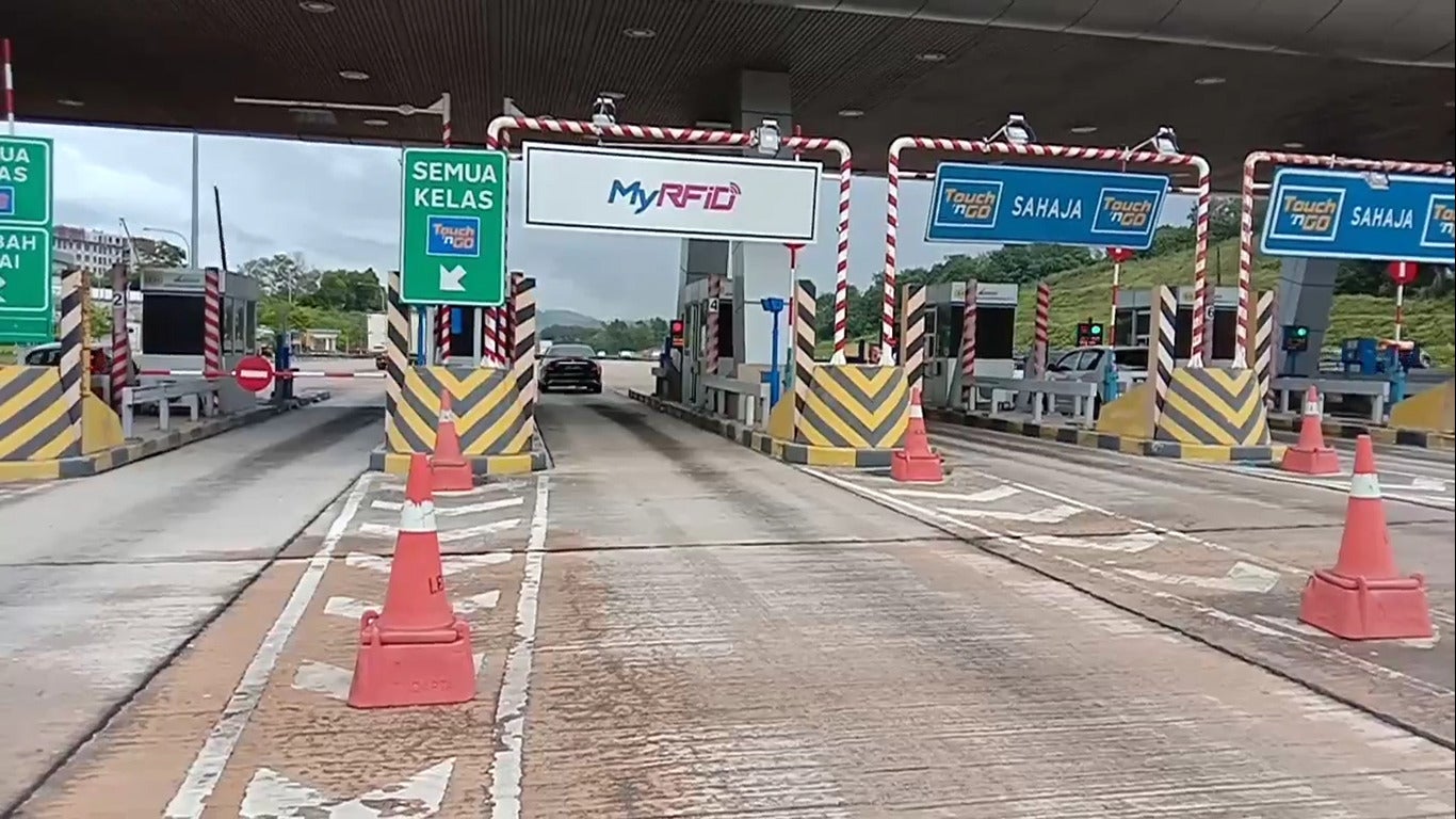 lekash highway toll booth