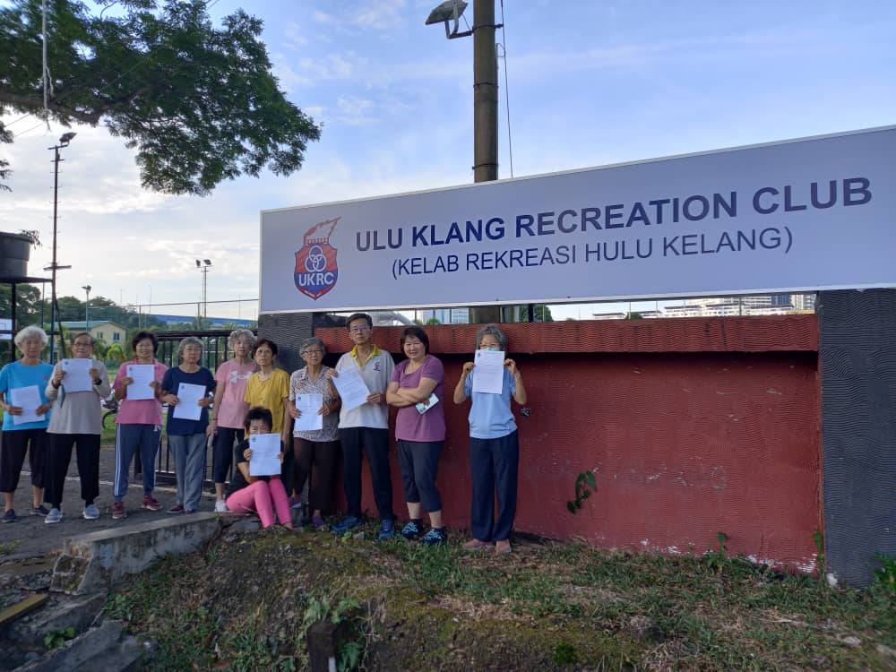 5 Kuala Ampang Qigong protest Ukrc 7 day demand letter after being locked out for morning exercises on 27th Jan 2023