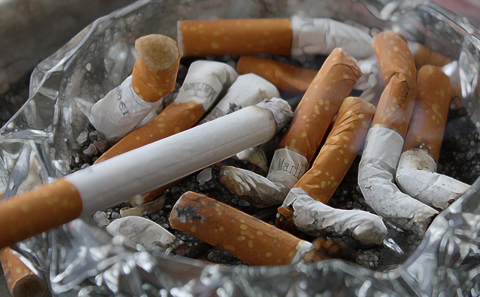 cigarettes ashtray ash stockpack pixabay scaled 1