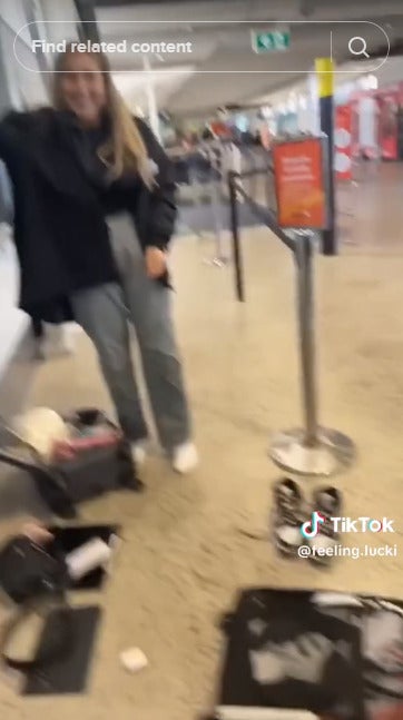 flight clothes baggage 2