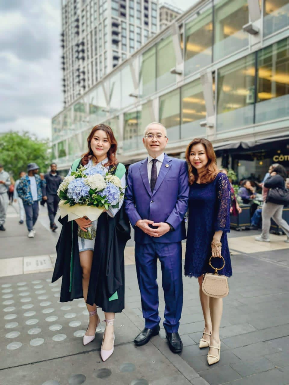 "I was there with my ex" - Wee Ka Siong Spotted at Jacky Cheung's ...
