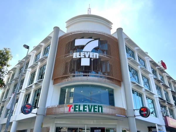 7ElevenLocal Puchong Flagship Store Front