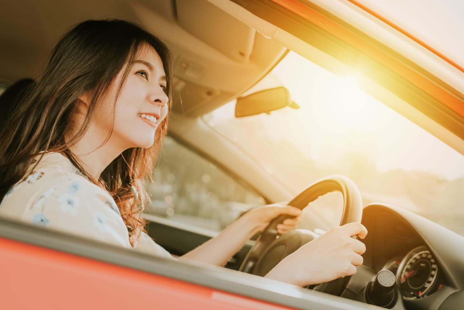 https www.123rf.com photo 92244129 confident and smile beautiful asian woman driving a car in morning sunlight.html vtin5al7iyucmnugt5wzh 1 32